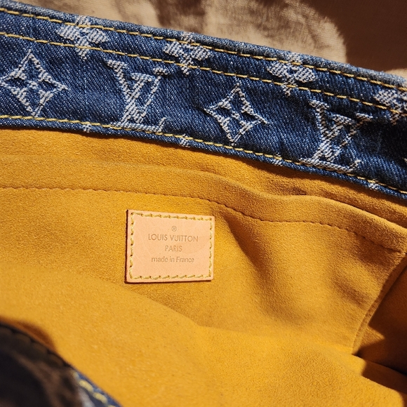 Louis Vuitton Monogram Denim Flat Shopper Tote -Authentic - Picture 10 of 10